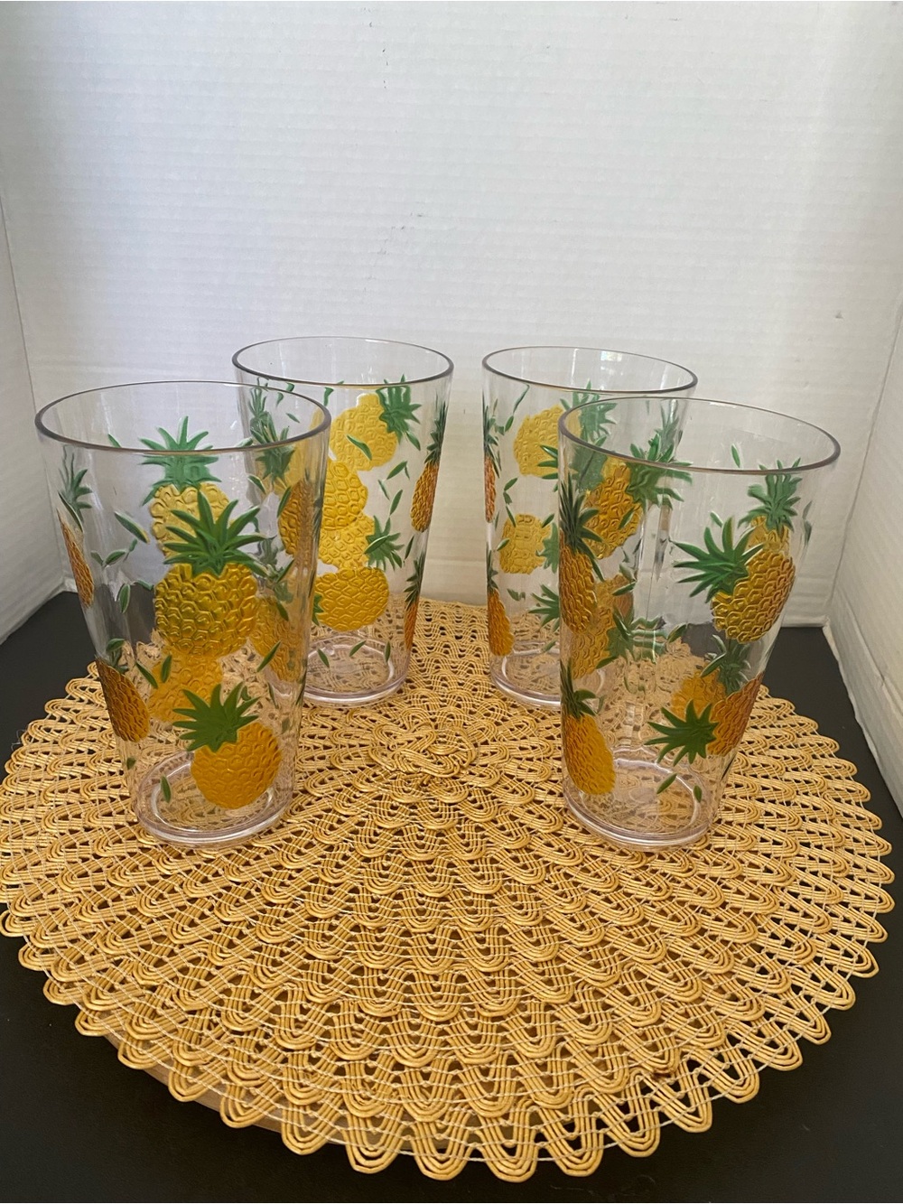 Novogratz Pineapple Clear Acrylic Glasses 18.5 Oz Tumblers BPA free Set of 4